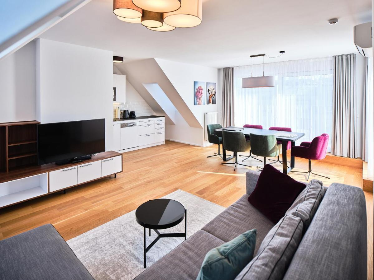 Myfavorit - Spacious Next To Puplic Transport U1 Direct Connection To Citycenter Appartement Wenen