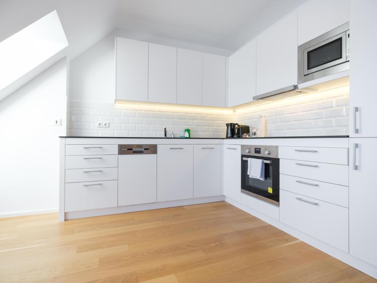 Myfavorit - Spacious Next To Puplic Transport U1 Direct Connection To Citycenter Appartement