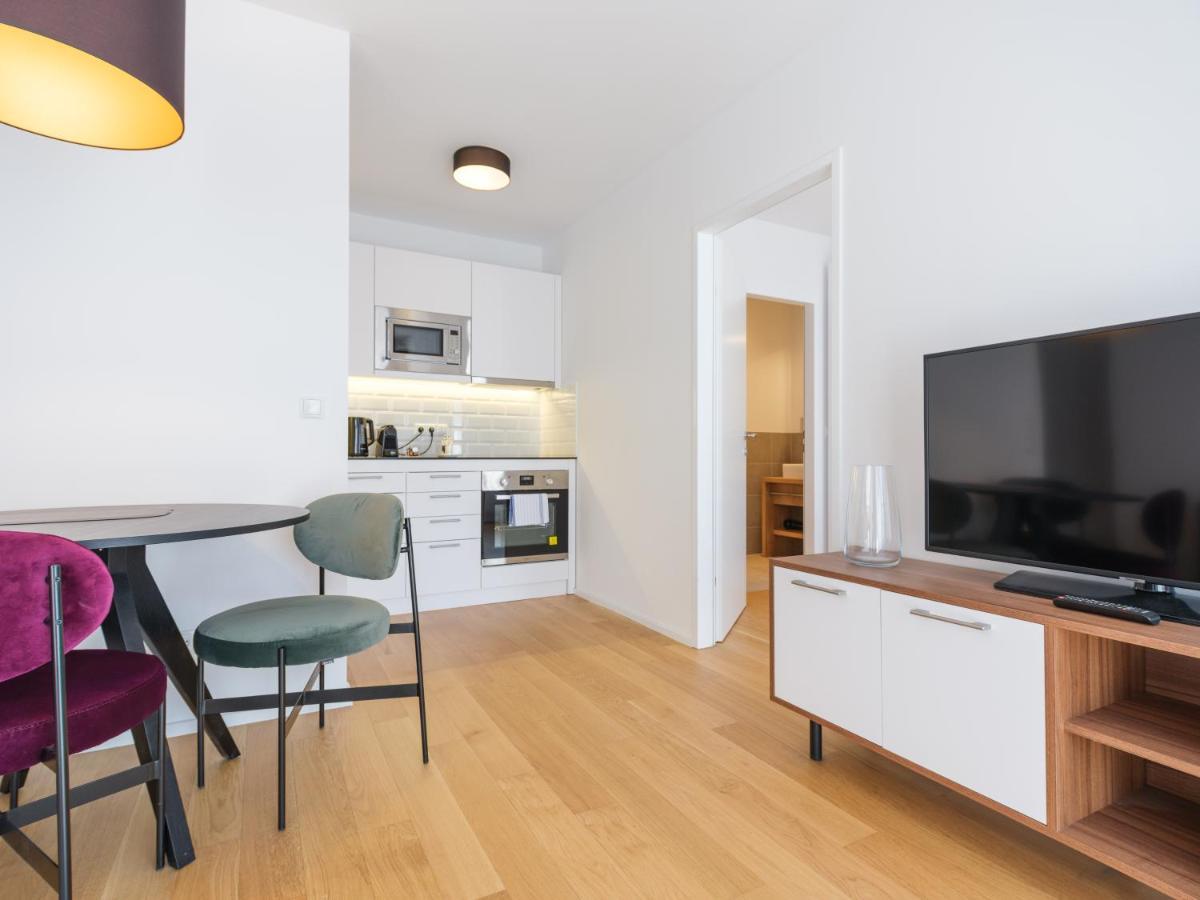 Myfavorit - Spacious Next To Puplic Transport U1 Direct Connection To Citycenter Appartement