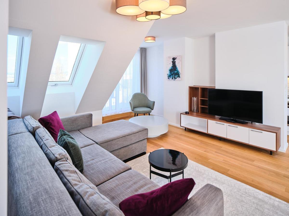 Myfavorit - Spacious Next To Puplic Transport U1 Direct Connection To Citycenter Appartement Wenen