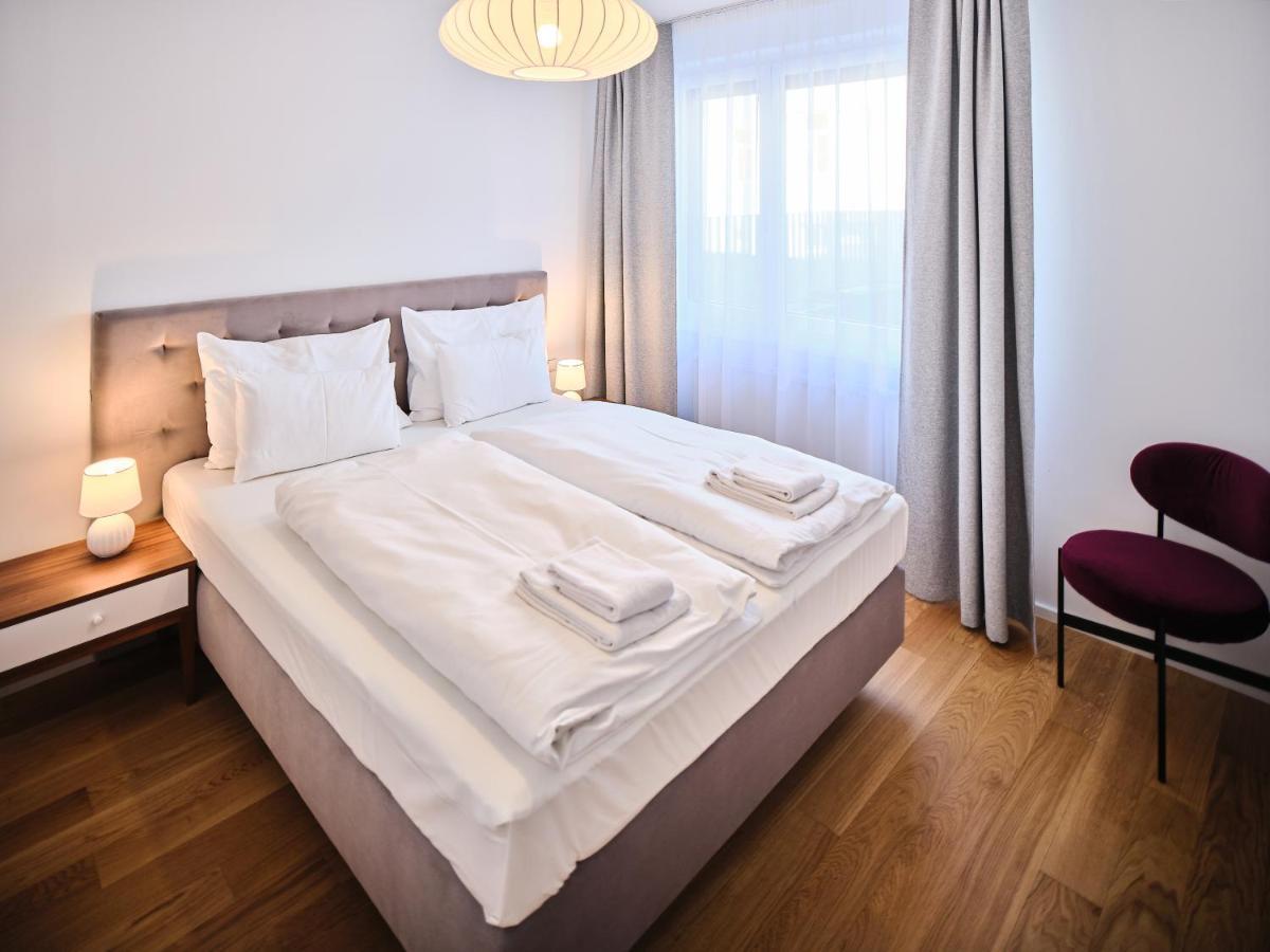 Myfavorit - Spacious Next To Puplic Transport U1 Direct Connection To Citycenter Wenen
