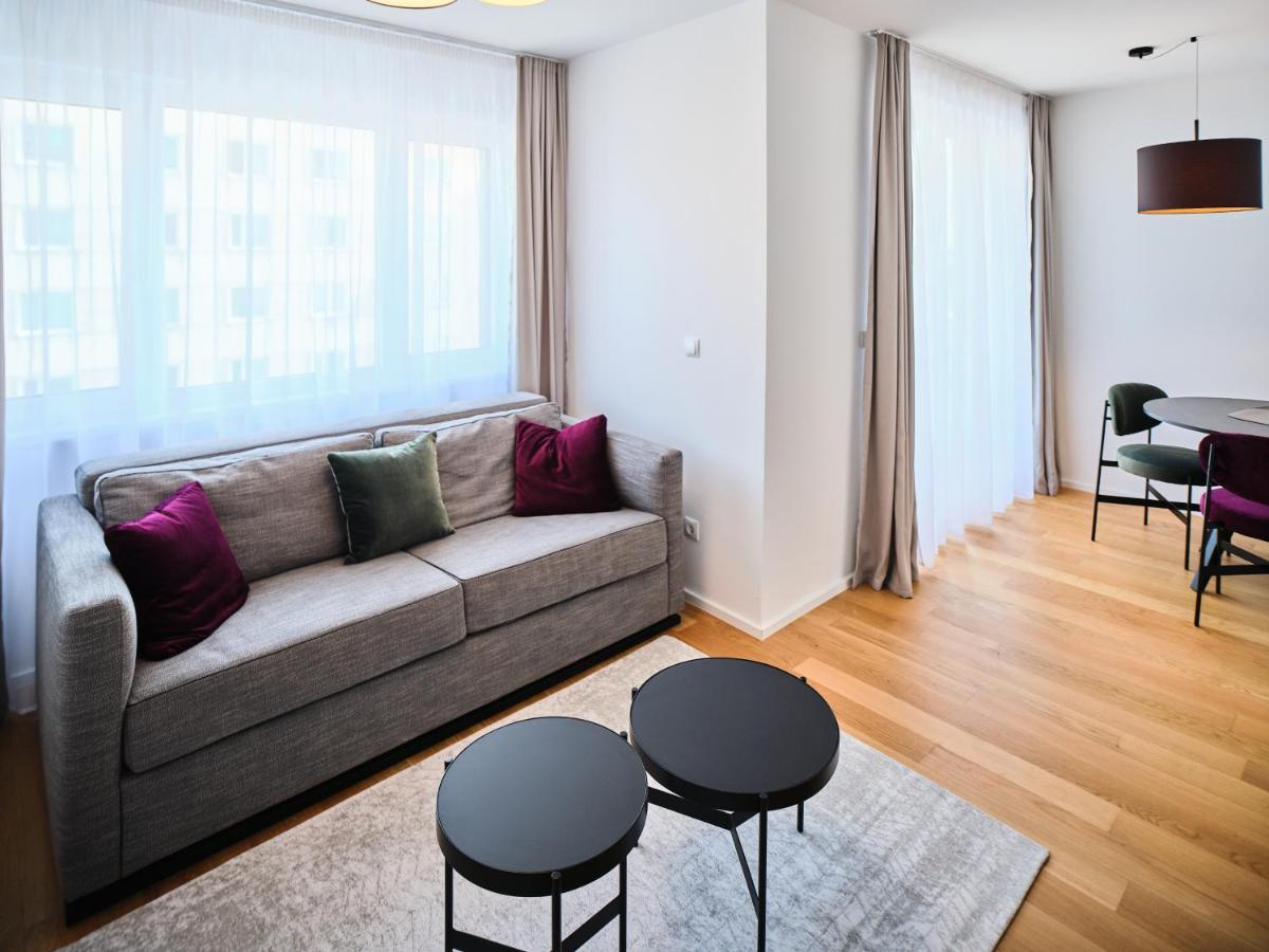 Myfavorit - Spacious Next To Puplic Transport U1 Direct Connection To Citycenter Appartement Wenen