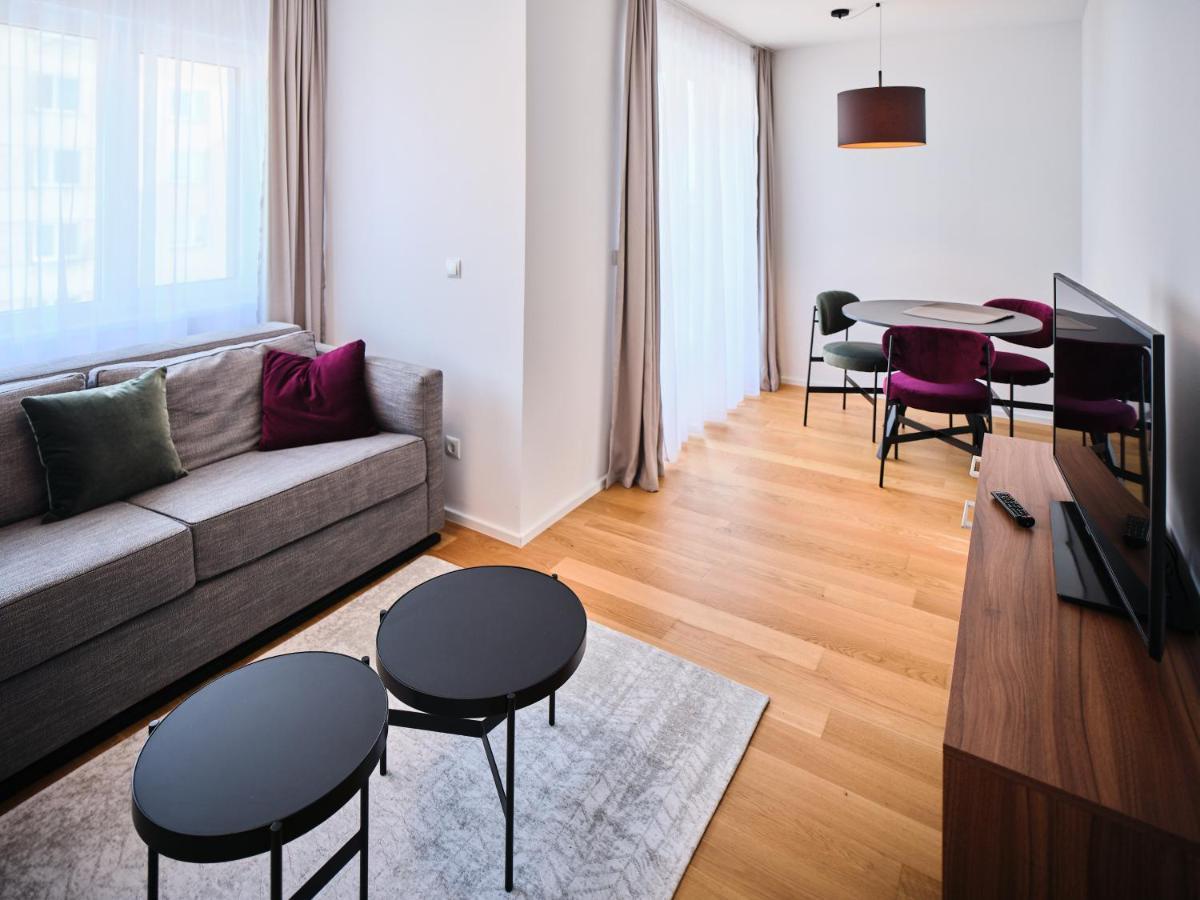Myfavorit - Spacious Next To Puplic Transport U1 Direct Connection To Citycenter Appartement