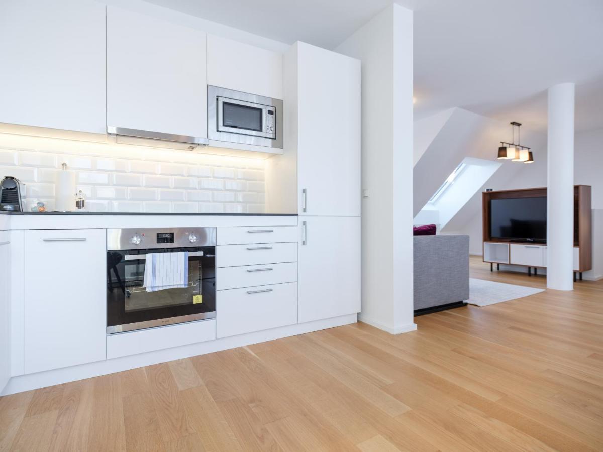 Myfavorit - Spacious Next To Puplic Transport U1 Direct Connection To Citycenter Apartamento